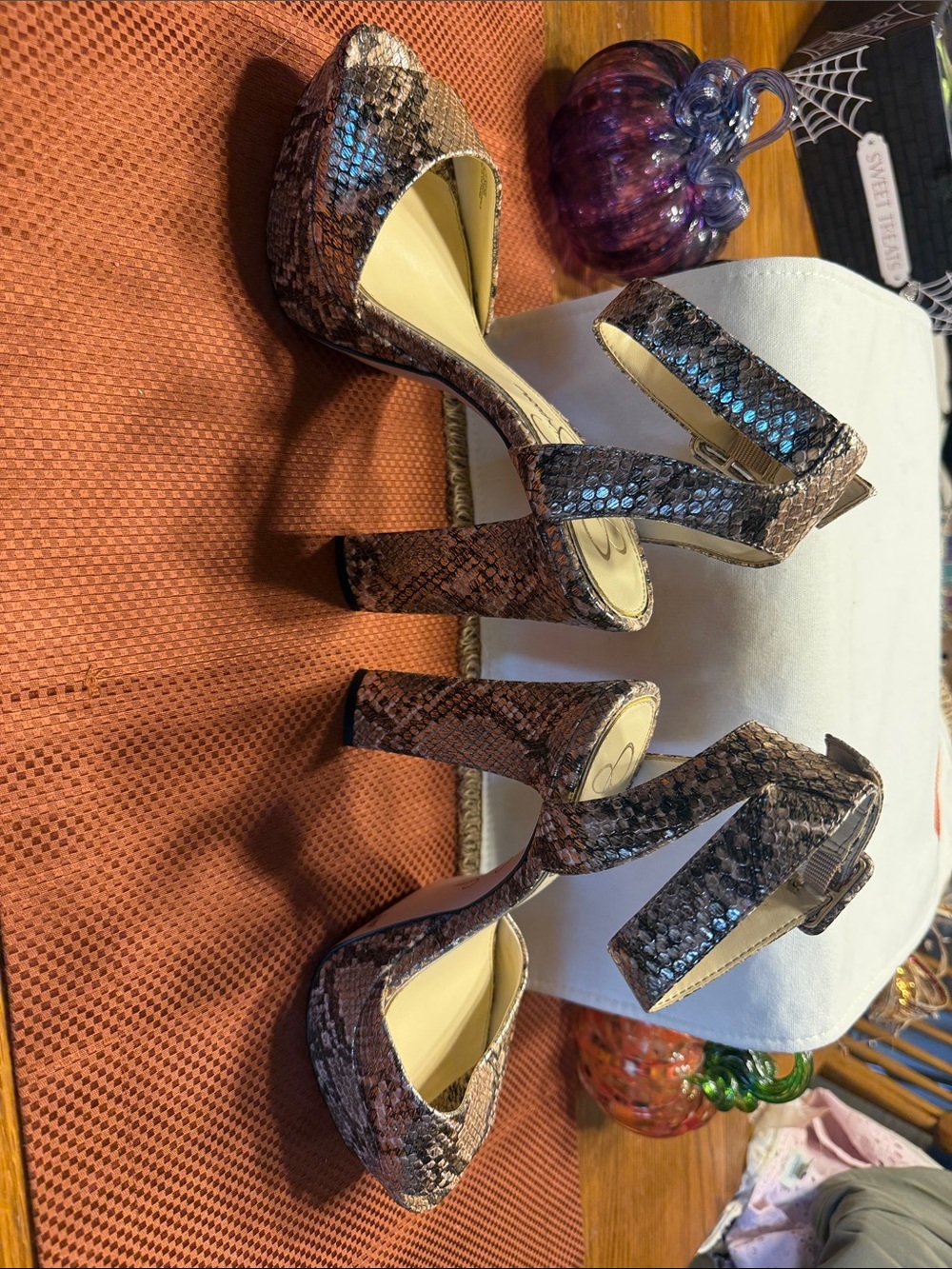 Jessica Simpson Brown Snake-Print Platform Sandals - Picture 6 of 6